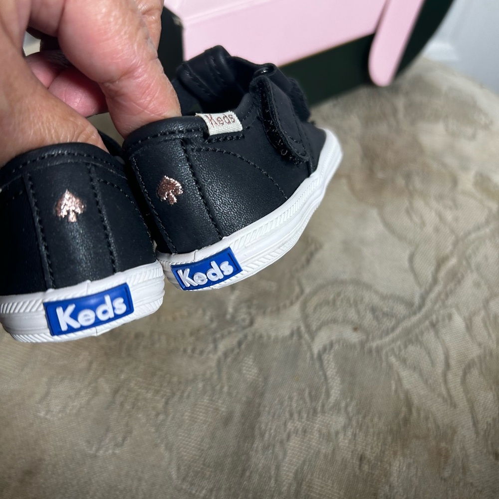 kate spade X KEDS baby girl  Black and Pink Kids Mary Jane Shoes Sz 2M - Picture 7 of 12
